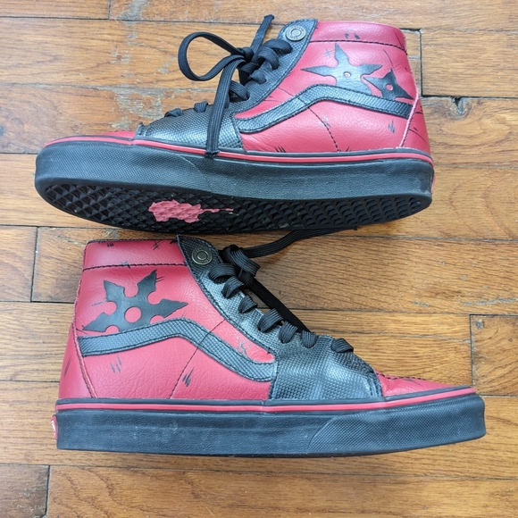 Vans Sk8-Hi X Marvel DEADPOOL Red Black Sneakers Size Men's 7 - Woman 8.5 - Picture 8 of 14